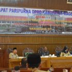 Bupati Magetan, Sumantri, sampaikan LPJ APBD 2017.