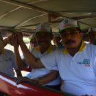 Bupati, Wabup dan Sekda Magetan Salam Komando Saat Naik Kereta Kelinci.
