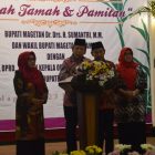 Sumantri-Samsi berikan Sambutan Malam Perpisahan.