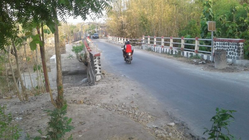 Jembatan Randu Kuning Desa Temboro,Kecamatan Karas.