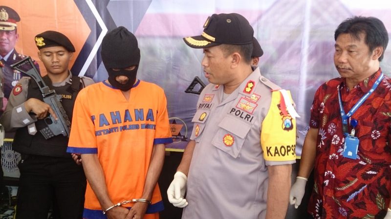 Tersangka Sugiyanto Diinterogasi Kapolres Magetan, AKBP Muhammad Riffai.