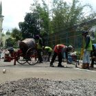 Perawatan Jembatan Gandong 1 ( satu) Oleh Dinas PUPR Kabupaten Magetan. ( Norik/Magetan Today).