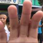 Siswa SMPN 3 Magetan Halangi Kamera Wartawan. ( Norik/Magetan Today)