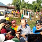Bupati Magetan, Suprawoto, Memberikan Keterangan Kepada Wartawan. ( Norik/Magetan Today)