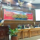 Bupati Magetan, Suprawoto, Bacakan Jawaban Atas PU Fraksi - Fraksi DPRD Magetan. ( Norik/Magetan Today)