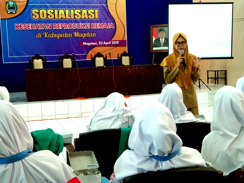 Sosialisasi Menjaga Kesehatan Reproduksi Dinas Kesehatan Kabupaten Magetan. (Norik/Magetan Today)