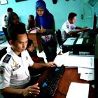 ASN Dishub Magetan Melayani Balik Gratis Jurusan Surabaya. ( Norik/ Magetan Today)