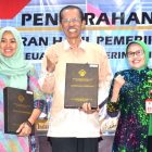 Bupati Magetan, Suprawoto bersama Ketua DPRD Magetan, Karmini dan Kepala Inspektorat Magetan, Mei Sugihartini di Kantor BPK Perwakilan Provinsi Jawa Timur. (Humas For Magetan Today)