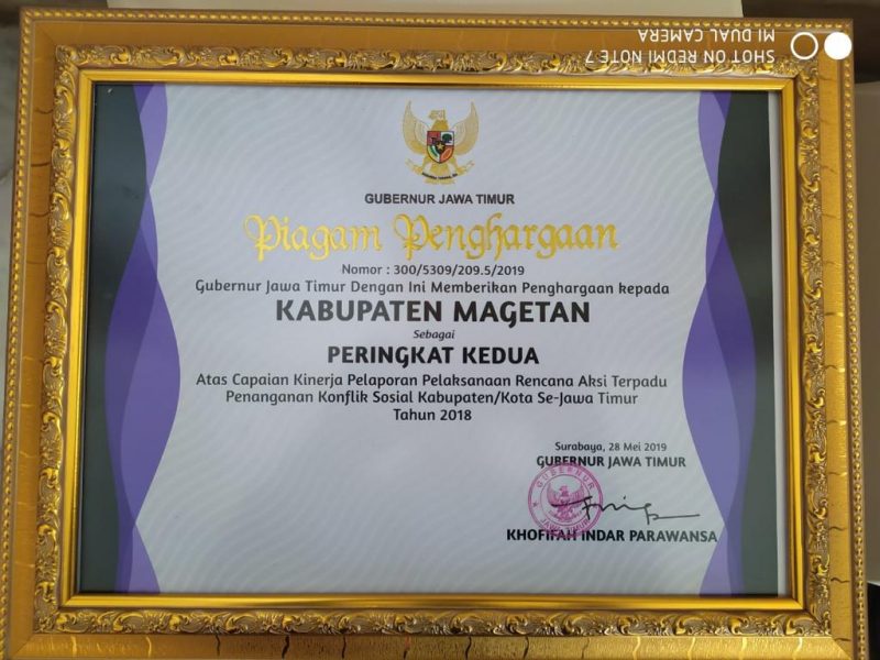 Penghargaan Yang Diterima Bupati Magetan,Suprawoto dari Gubernur Jawa Timur, Sabtu (1/6)