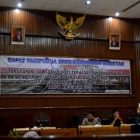 Bupati Magetan, Suprawoto, Bacakan Jawaban Pemerintah Atas PU Fraksi-Fraksi DPRD Magetan Tentang Raperda APBD Tahun 2020. ( Norik/Magetan Today)