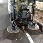 Road Sweeper atau Mesin penyapu jalan diuji coba Petugas DLH Kabupaten Magetan. ( Norik/Magetan Today)