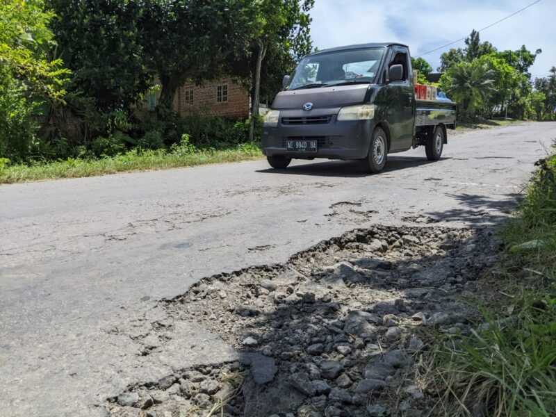Jalan Poros Lembeyan - Kawedanan Kabupaten Magetan. ( Joko Nugroho/Magetan).