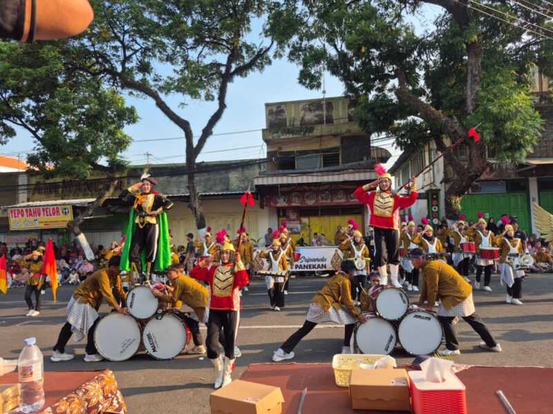 Parade Drumband Pelajar Semarak Hari Jadi Magetan.